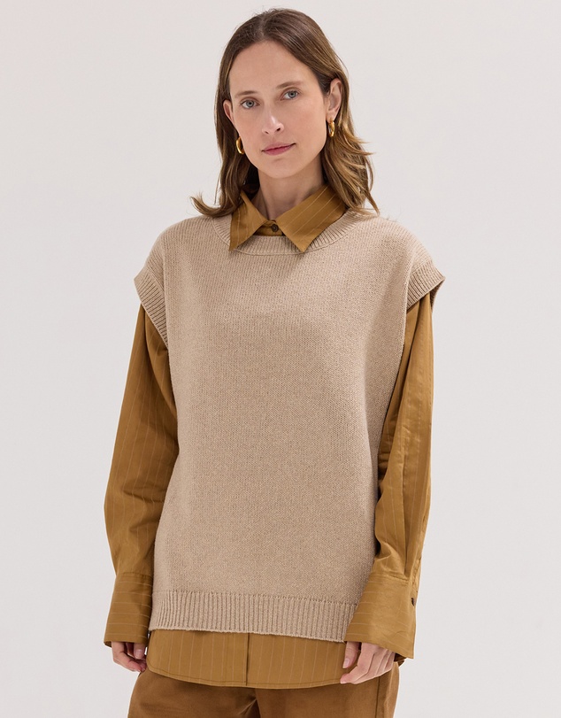 Cloth & Co. - The Crew Neck Vest Brazil Nut