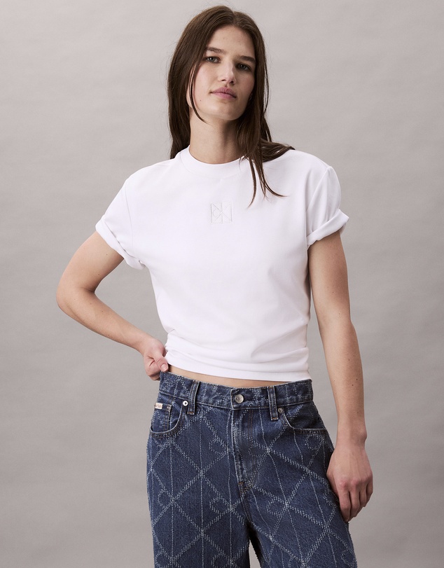 Calvin Klein - Emblem Logo Graphic Classic T-Shirt