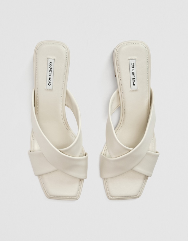 Country Road - Lily Heel
