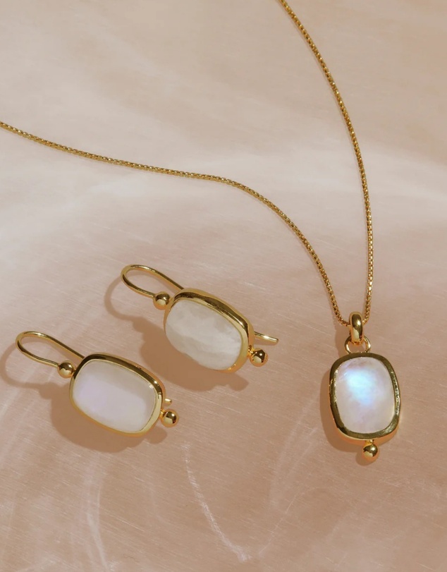 Najo - Fleur Yellow Gold Rainbow Moonstone Earrings