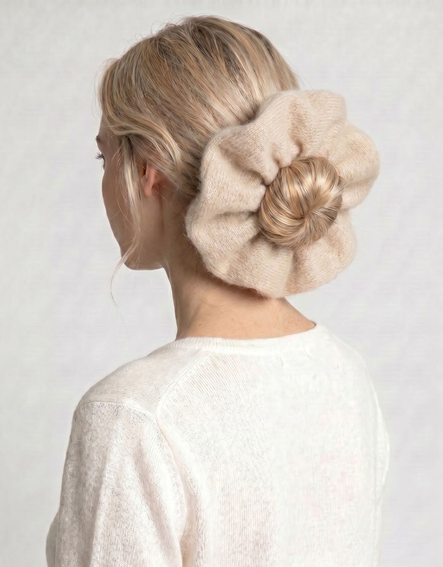 SILK MAGNOLIA - Cashmere Scrunchie