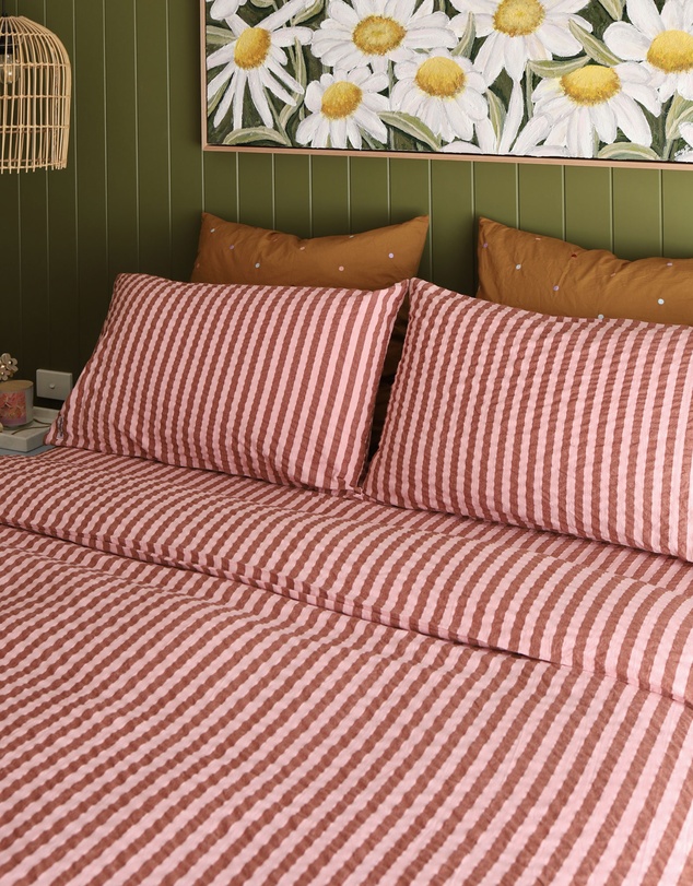 Mosey Me - Sundae Seersucker Standard Pillowcase Set