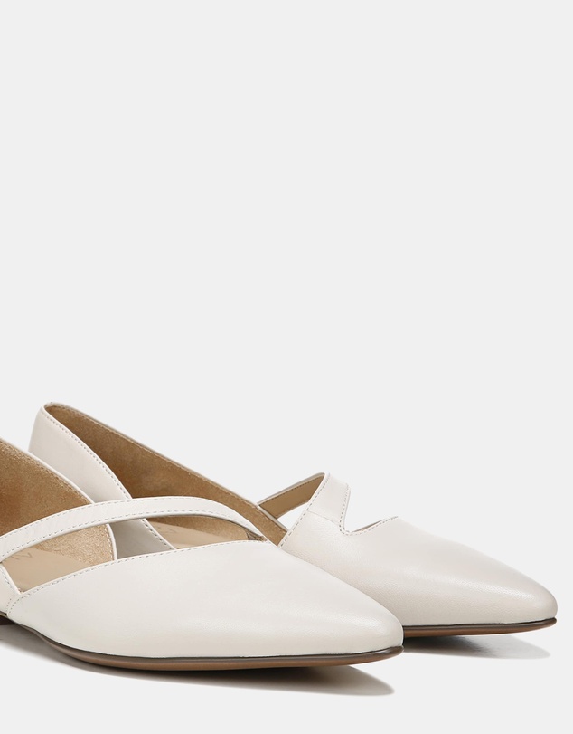 Naturalizer - Harli Flat - Porcelain