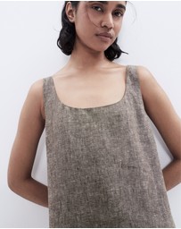 UNISON - Balconette Shift Dress
