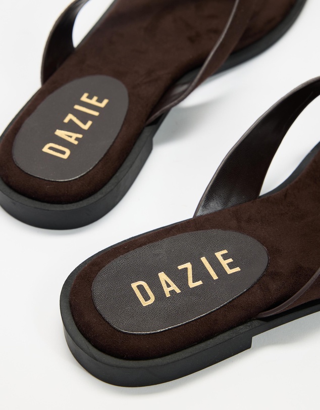 Dazie - Eris Thong