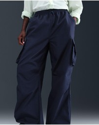 Nike - Sportswear Mid-Rise Oversized Woven Cargo Pants