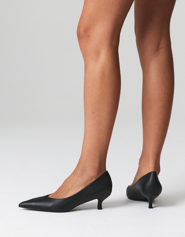 Verali - Lucy Kitten Heel Pumps