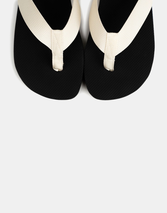 La Tribe - Canvas Thongs