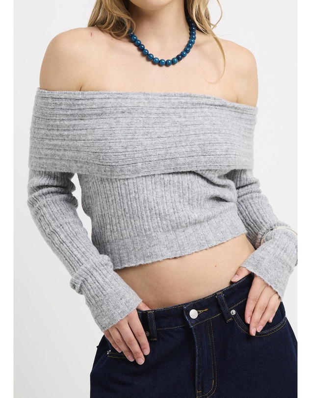 Alice In The Eve - Claudia Off Shoulder Rib Knit Top