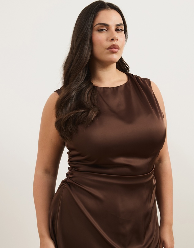 Atmos&Here Curvy - Quinn Satin Midi Dress with Lace Trim