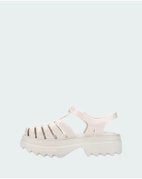 Melissa - Melissa Possession Platform II