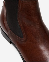 Calibre - Flynn Chelsea Boot Tan