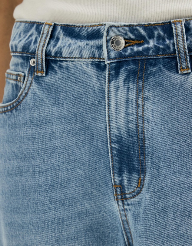 Minima Esenciales - Ash Pressed Crease High Rise Jeans