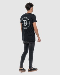 DVNT - Clean Classic Tee