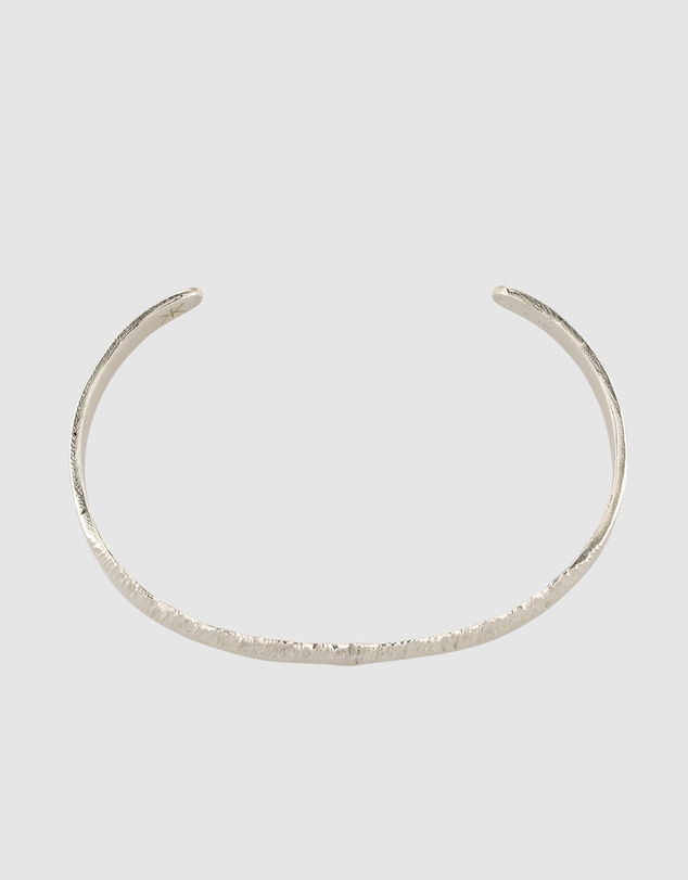 Kuzzoi - ICONIC EXCLUSIVE - Ridged Edge Cuff Bangle in 925 Silver