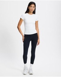 AVE Active - The Essential Tee