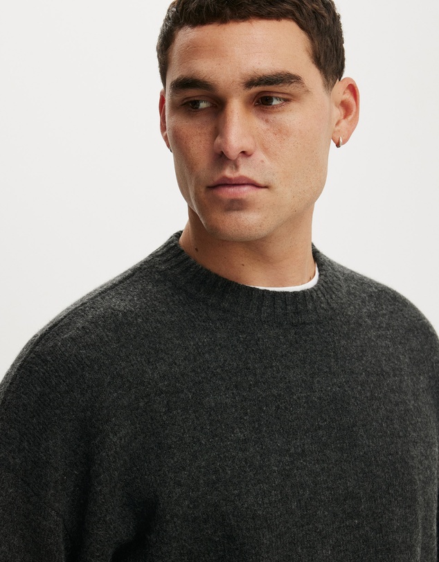 Cotton On - Box Fit Fuzzy Crew Knit