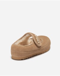 Ozwear Connection Uggs - Ugg Mary Jane Emb Logo