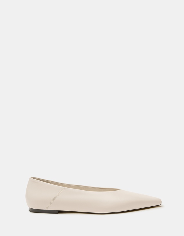 Nelson Made - Clara Flat