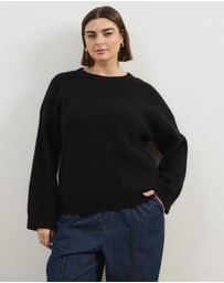Atmos&Here Curvy - Rory Crewneck Knit Jumper With Button Detail At Side Seam