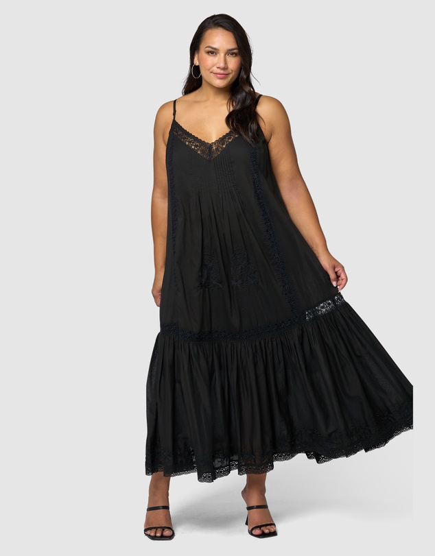 Sunday In The City - Elizabeth Embroidered Maxi Dress