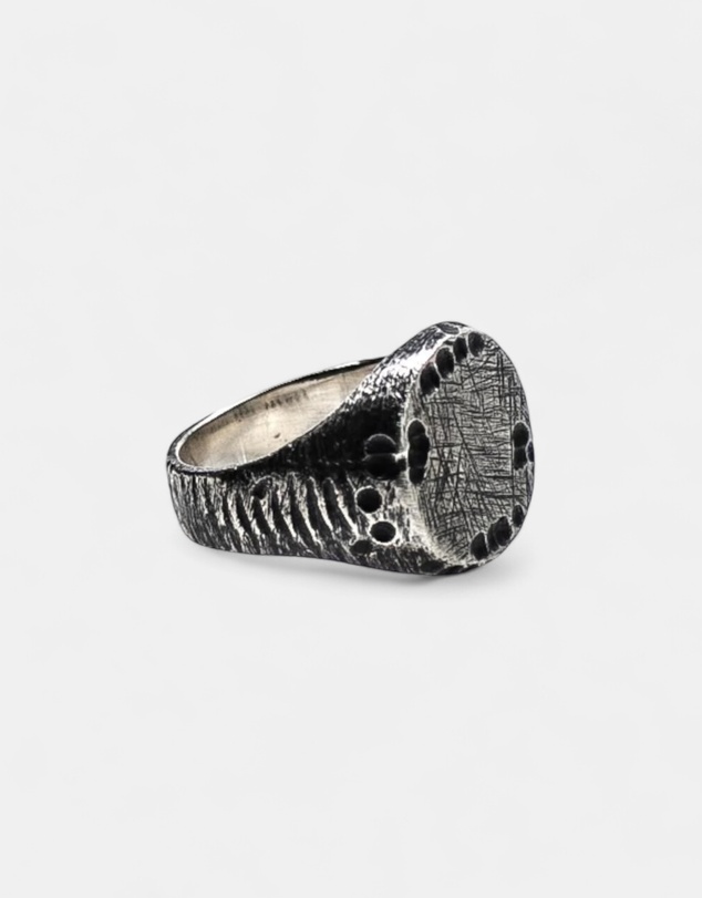 Buck Palmer - Circle Signet Ring