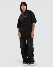 Kiss Chacey - Manor Street Tee