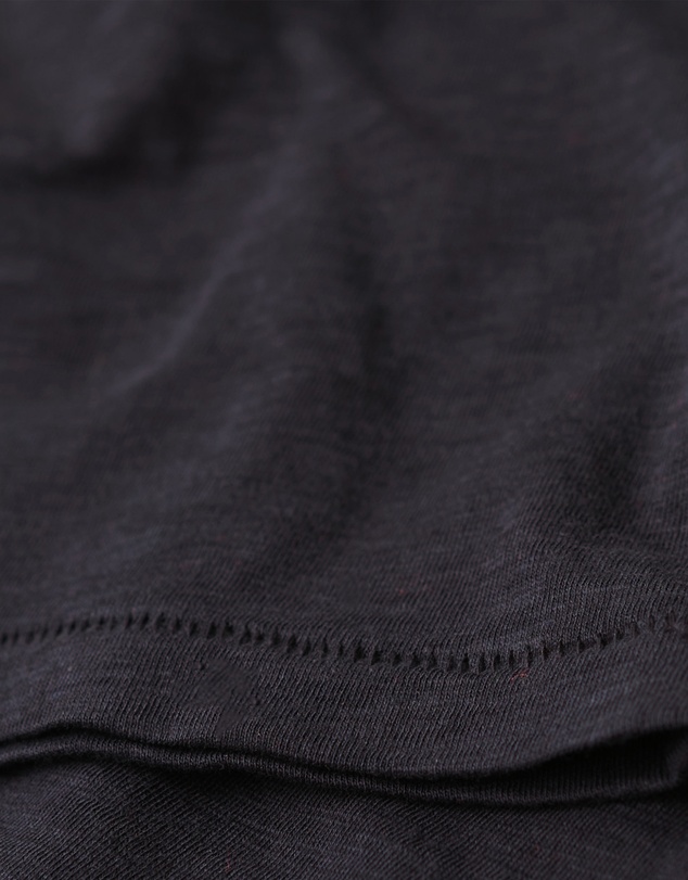 Superdry - Studios Slub Embroidered Vee Tee