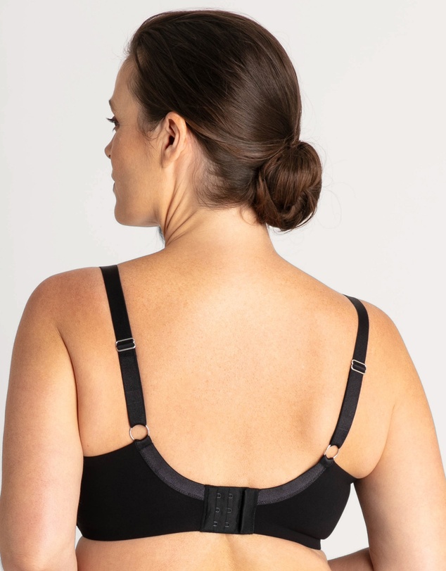 Ava & Audrey  - Underbliss by Ava & Audrey Invisibliss Moulded Microfibre Underwire Bra
