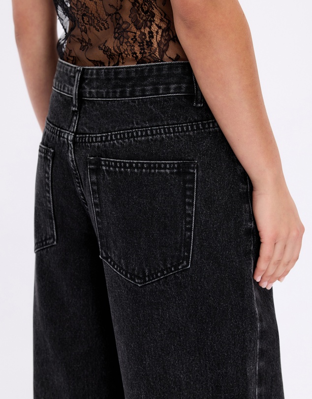 Minima Esenciales - Mid Rise Wide Leg Jeans