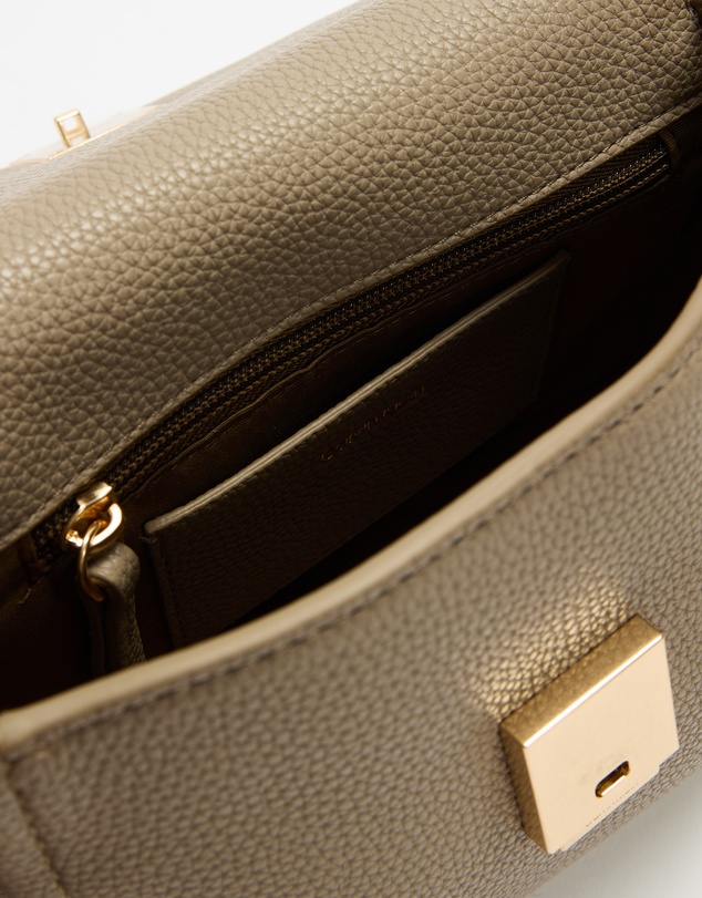 Calvin Klein - Emblem HW Pebble Crossbody 20
