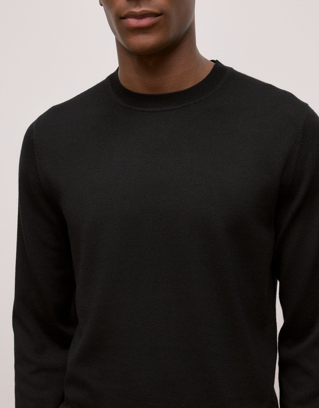 Trenery - Merino Classic Crew in Black