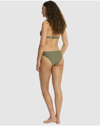 Sea Level Australia - Caracus Regular Cheeky Pant