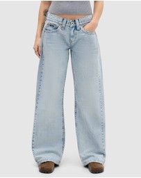 BDG By Urban Outfitters - Kayla Lowrider Bleach Jeans