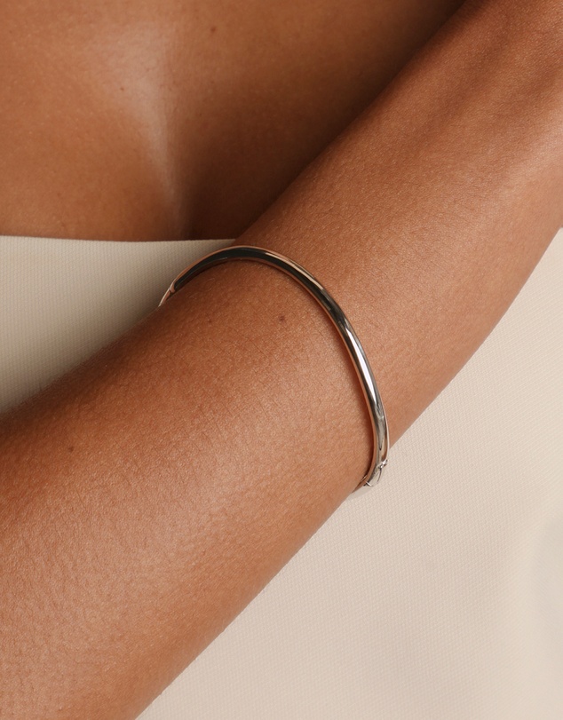 Astrid & Miyu - Wave Bangle
