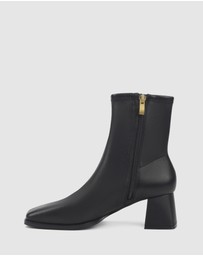 Siren - Noelle Block Heel Ankle Boots