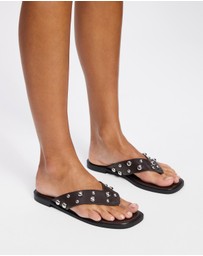 Dazie - Laura Studded Thongs
