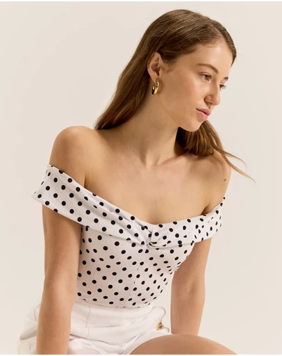 Review - Tia Spot Knot Top