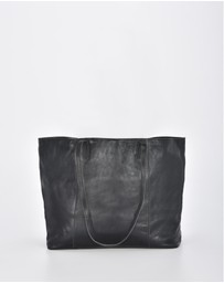 Cobb & Co - Elara Patent Leather Tote
