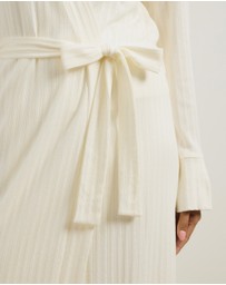 Atmos&Here - Melody Pointelle Wrap Robe With Frill Hem