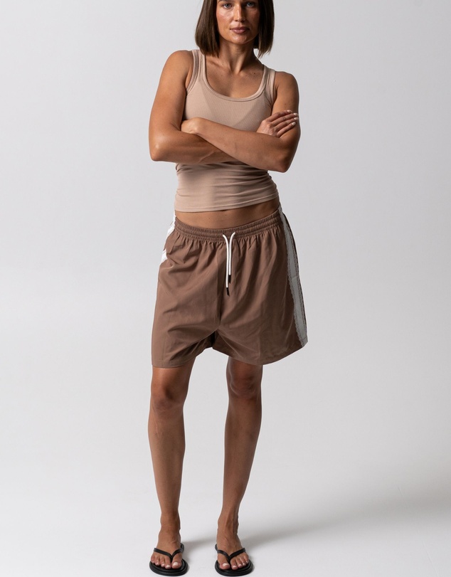 HyperLuxe The Label - Lace Mid Short