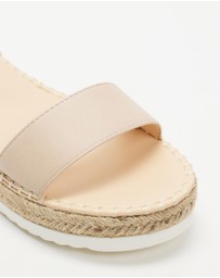 SPURR - Kalia Flatform Sandals - ONLINE EXCLUSIVE