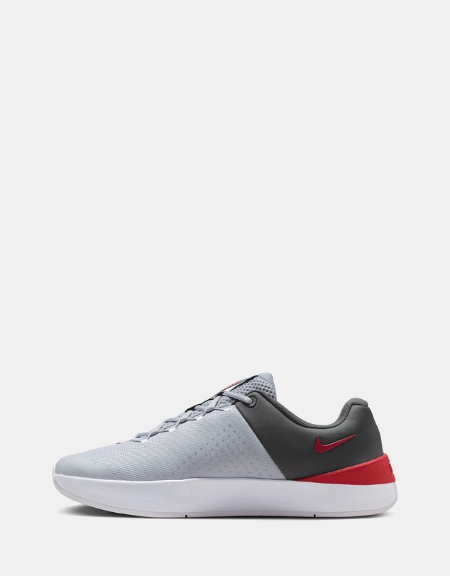 Nike - MC Trainer 4 - Men's