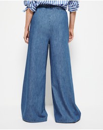Commonry - Theresa Pant