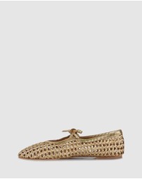 S by Sempre Di - Wendel Slip Ons