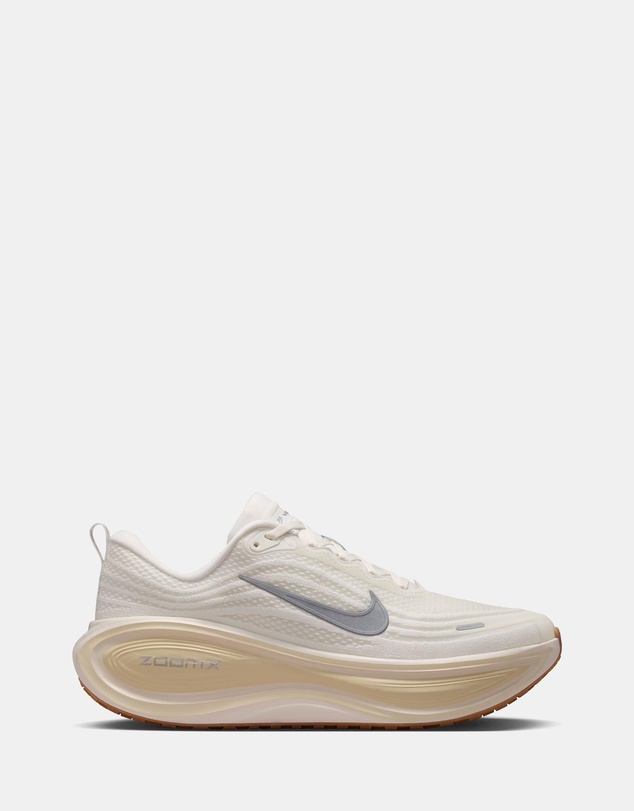 Nike - Nike Vomero Plus - Men's
