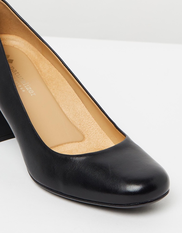 Naturalizer - Whitney Block Heel - Black