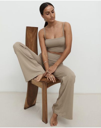 Taupe
