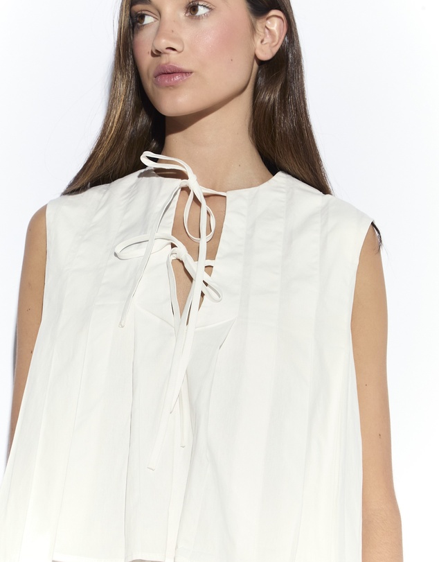 Glamorous - Pleated Tie Front Blouse