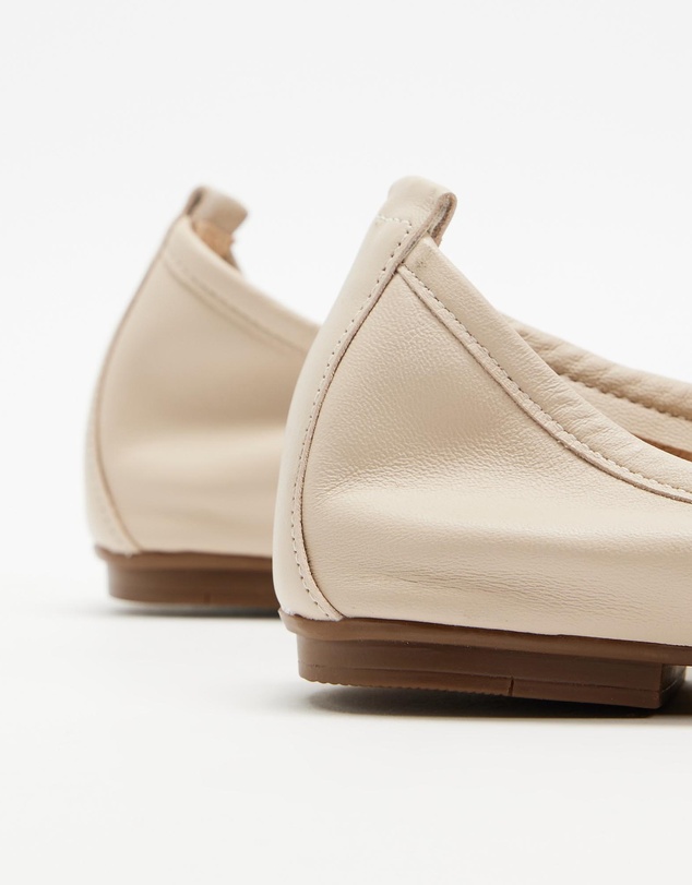 Nina Armando - Madeline Ballet Flats